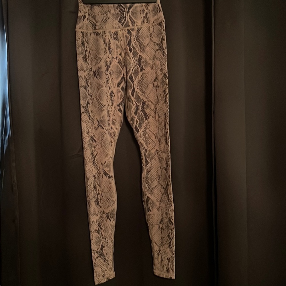 Alo Yoga snake print leggings